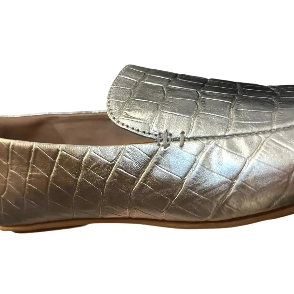 NWOT Fitflop Metallic Silver Croc-Embossed Slip-On Loafers.